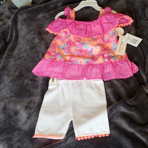 Pink polka dot flower top with white pants set